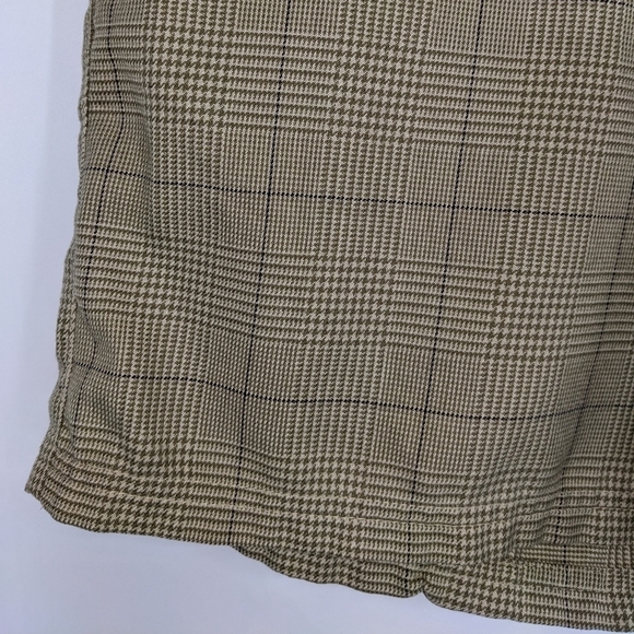 Men's QUICKSILVER Plaid Shorts - Picture 4 of 10